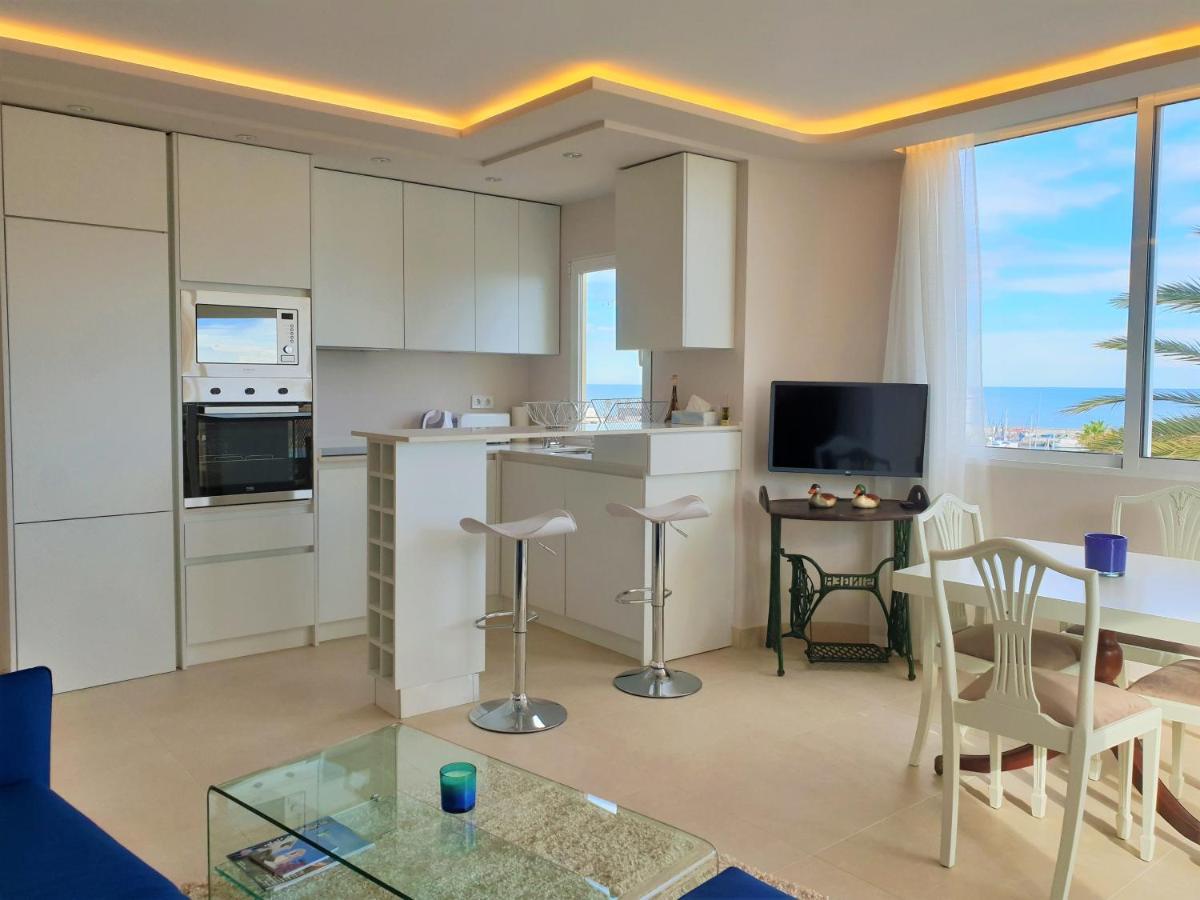 Fantastic Apartment In Front Of The Sea & Marina 에스테포나 외부 사진
