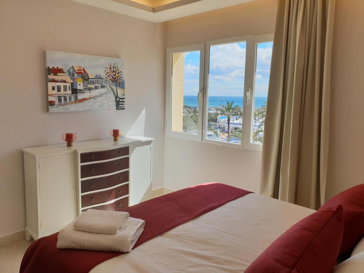 Fantastic Apartment In Front Of The Sea & Marina 에스테포나 외부 사진