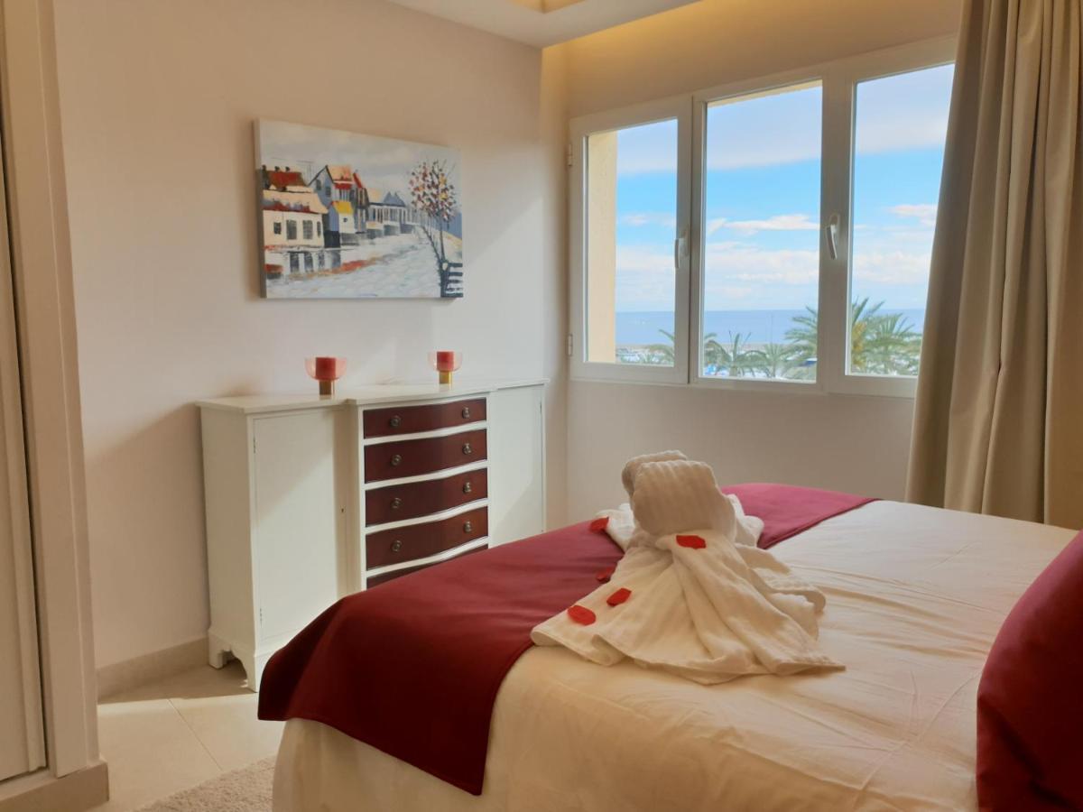 Fantastic Apartment In Front Of The Sea & Marina 에스테포나 외부 사진
