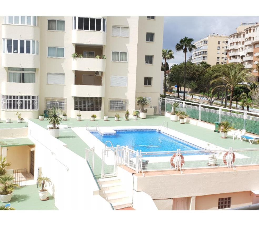 Fantastic Apartment In Front Of The Sea & Marina 에스테포나 외부 사진