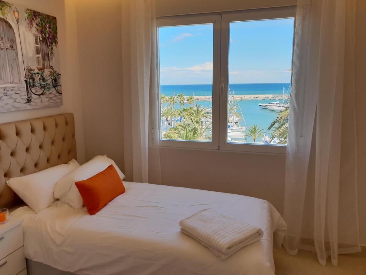 Fantastic Apartment In Front Of The Sea & Marina 에스테포나 외부 사진